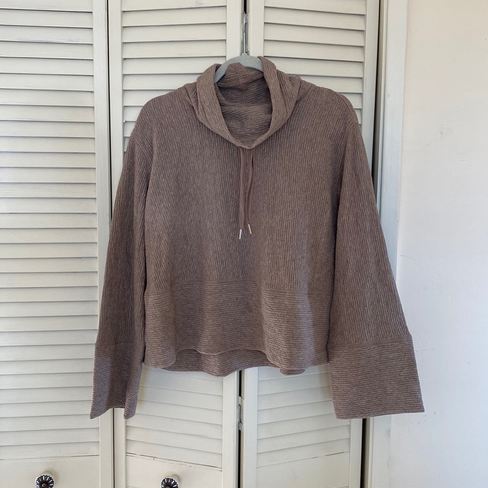 Lulu Cowl Neck Pullover